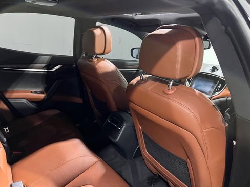 Used 2018 Maserati Ghibli S Q4 image 45