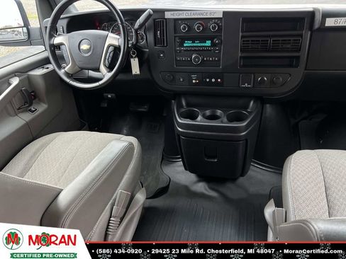 Used 2017 Chevrolet Express 3500 LT w/ LT Preferred Equipment Group image 13