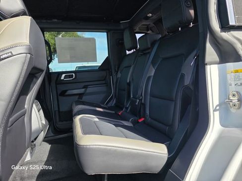 New 2025 Ford Bronco Outer Banks image 11