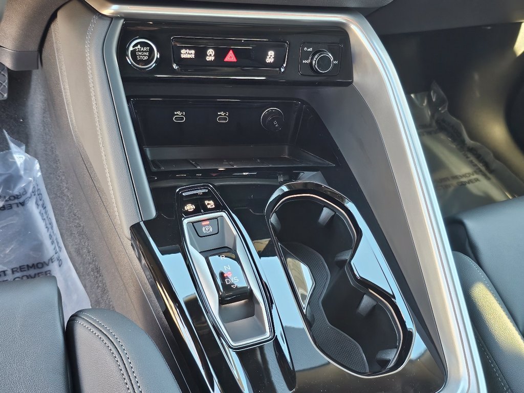 Certified 2025 Audi Q5 Premium w/ Premium Plus AWD/4WD image 11