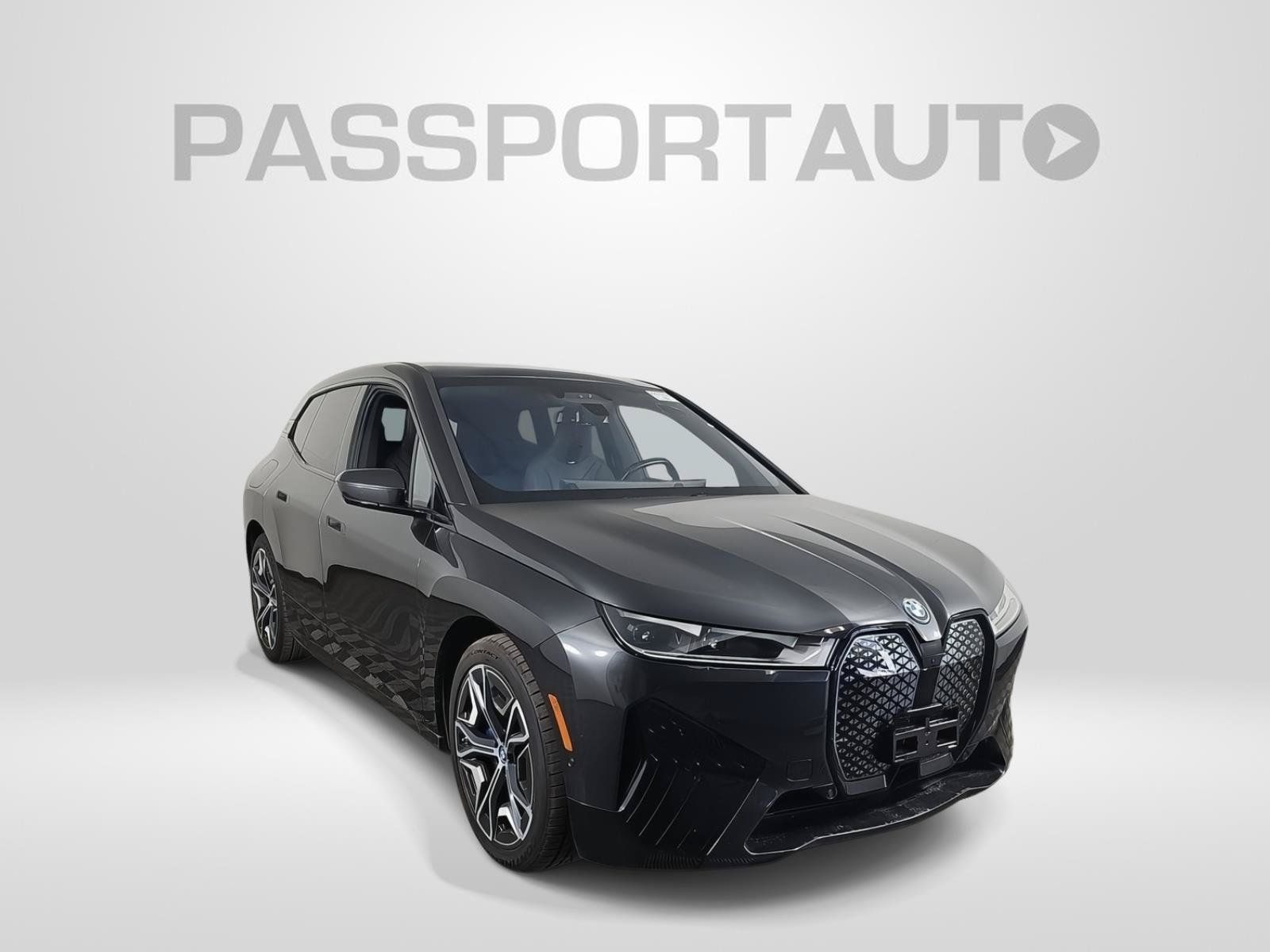 Used 2023 BMW iX xDrive50 w/ Ultimate Package 2 AWD/4WD image 3
