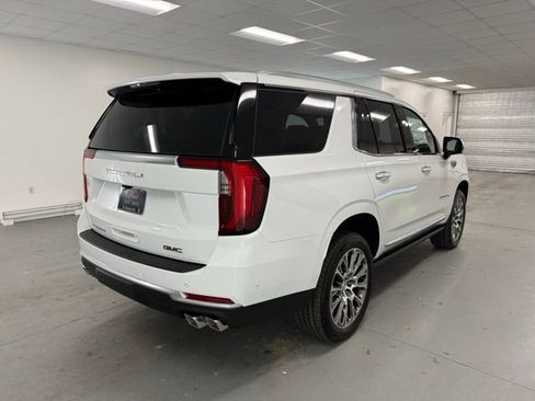 New 2026 GMC Yukon Denali w/ Sun & Power Step Package image 6