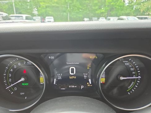 Used 2023 Jeep Wrangler Unlimited Sahara w/ Cold Weather Group AWD/4WD image 15