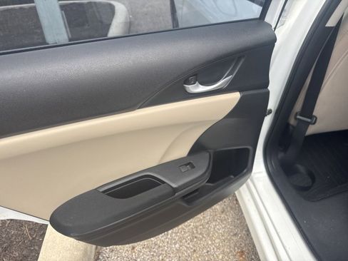 Used 2017 Honda Civic EX image 18