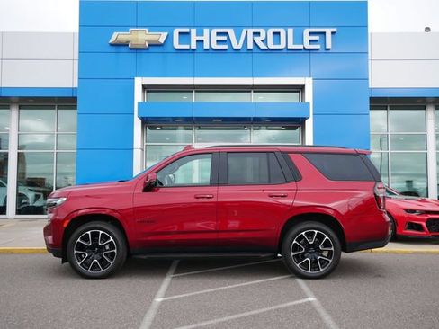 Used 2024 Chevrolet Tahoe RST w/ Luxury Package AWD/4WD image 4