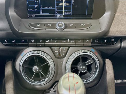 Used 2018 Chevrolet Camaro ZL1 image 19