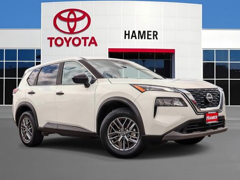Used 2023 Nissan Rogue S AWD/4WD image 1