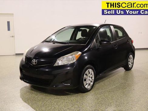 Used 2012 Toyota Yaris L FWD image 4