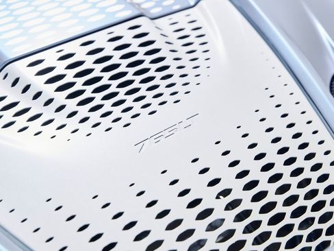 Used 2022 McLaren 765LT Base image 18