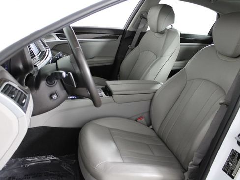 Used 2018 Genesis G80 3.8 w/ Option Group 02 RWD image 18