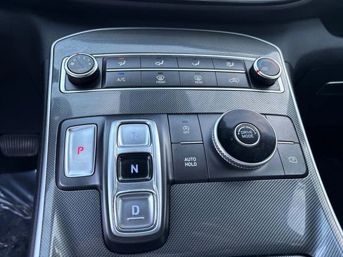 Used 2022 Hyundai Santa Fe SE FWD image 19