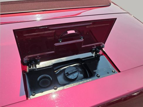 Used 1993 Chevrolet Corvette Convertible RWD image 18