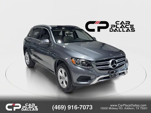 Used 2018 Mercedes-Benz GLC 300 w/ Premium Package image 2