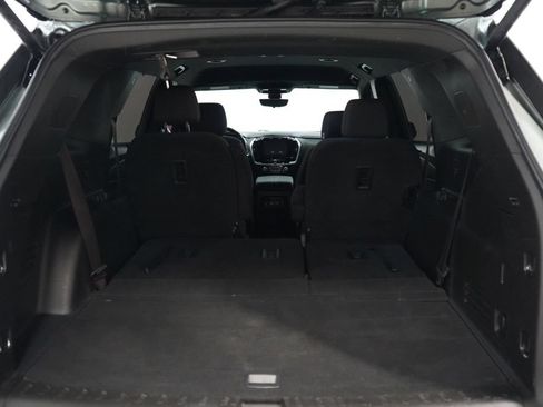 Used 2022 Chevrolet Traverse LT AWD/4WD image 38