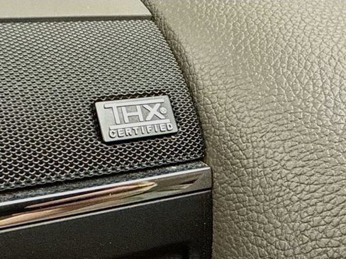 Used 2017 Lincoln Navigator L Select RWD image 19