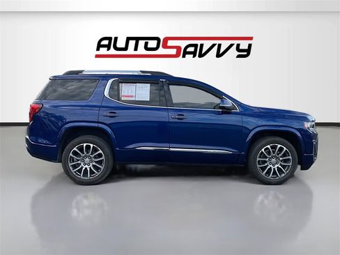 Used 2023 GMC Acadia Denali w/ Denali Technology Package image 8
