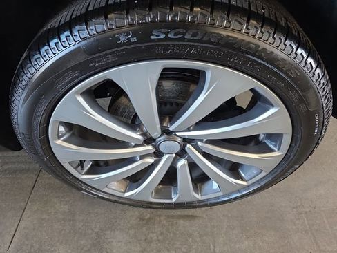 Used 2025 Land Rover Range Rover SE AWD/4WD image 33