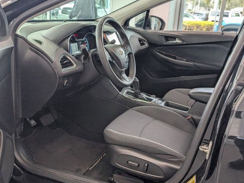 Certified 2017 Chevrolet Cruze LT w/ Convenience Package image 6