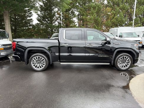 Used 2026 GMC Sierra 1500 Denali Ultimate AWD/4WD image 11