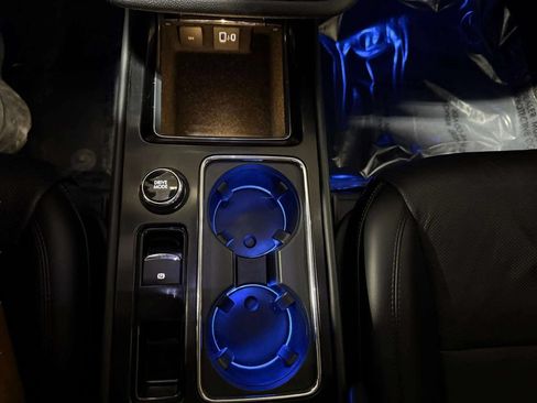 Used 2021 Lincoln Corsair AWD w/ Premium Package image 14