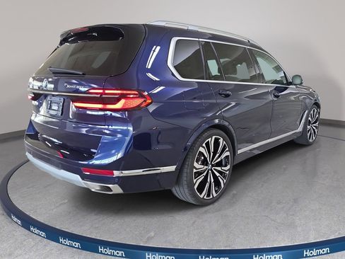 Used 2025 BMW X7 xDrive40i w/ Premium Package image 7