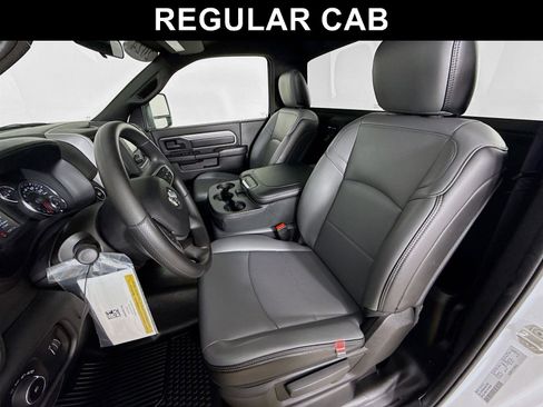 Used 2024 RAM 3500 Tradesman image 11