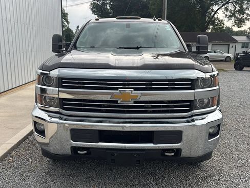 Used 2015 Chevrolet Silverado 2500 LT w/ LT Convenience Package AWD/4WD image 12