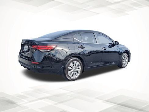 Used 2025 Nissan Sentra S image 4