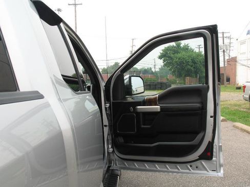 Used 2018 Ford F150 Lariat AWD/4WD image 15