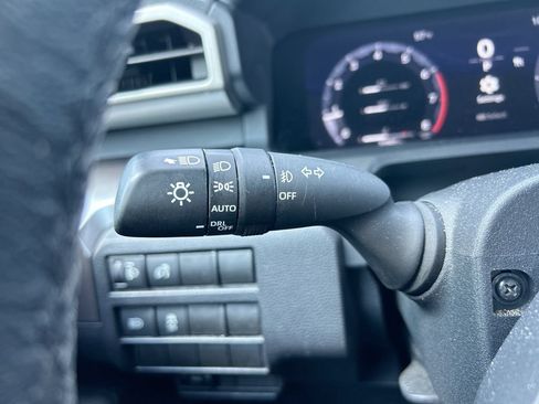 Used 2024 Toyota Tacoma TRD Sport RWD image 20