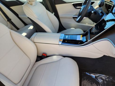 New 2026 Mercedes-Benz C 300 4MATIC Sedan image 13
