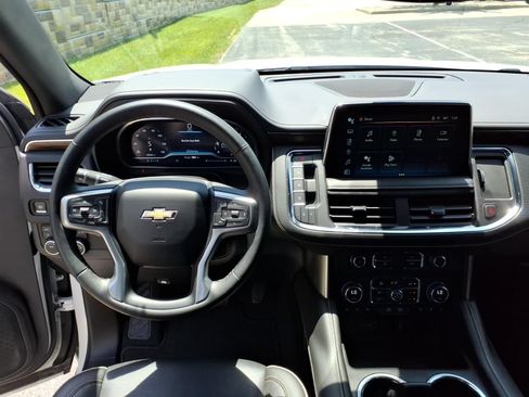 Used 2023 Chevrolet Tahoe Premier AWD/4WD image 36