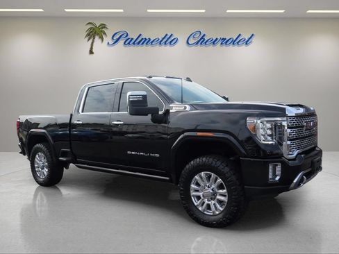 Used 2022 GMC Sierra 2500 Denali w/ Denali Ultimate Package AWD/4WD image 1