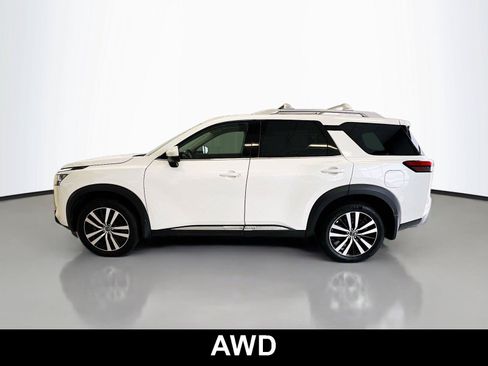 Used 2024 Nissan Pathfinder Platinum w/ Cargo Package FWD image 9