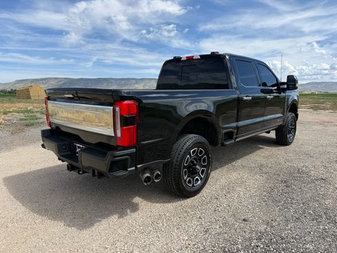 Used 2024 Ford F350 Platinum AWD/4WD image 8