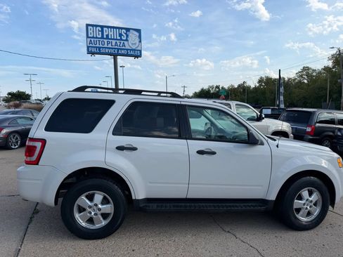 Used 2010 Ford Escape XLT FWD image 4