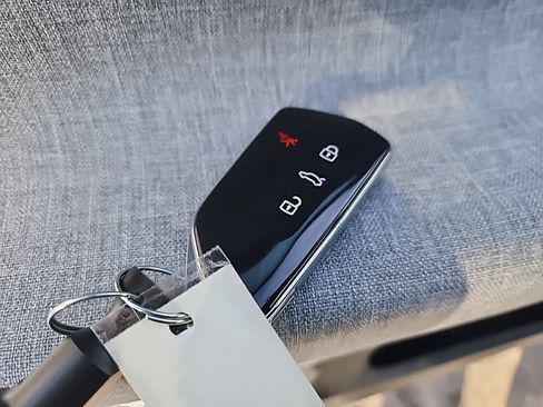 New 2026 Volkswagen ID.4 Pro AWD/4WD image 26