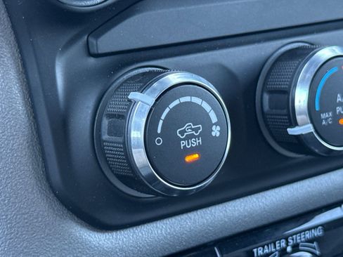 Used 2022 RAM 1500 Big Horn w/ Trailer Tow Group (B) image 28