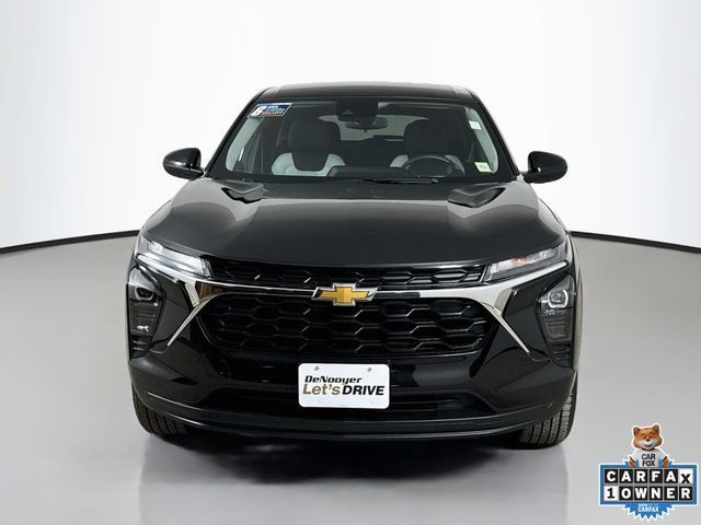 Used 2025 Chevrolet Trax LS w/ LS Convenience Package FWD image 7