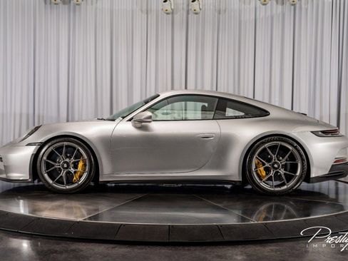 Used 2022 Porsche 911 GT3 image 8