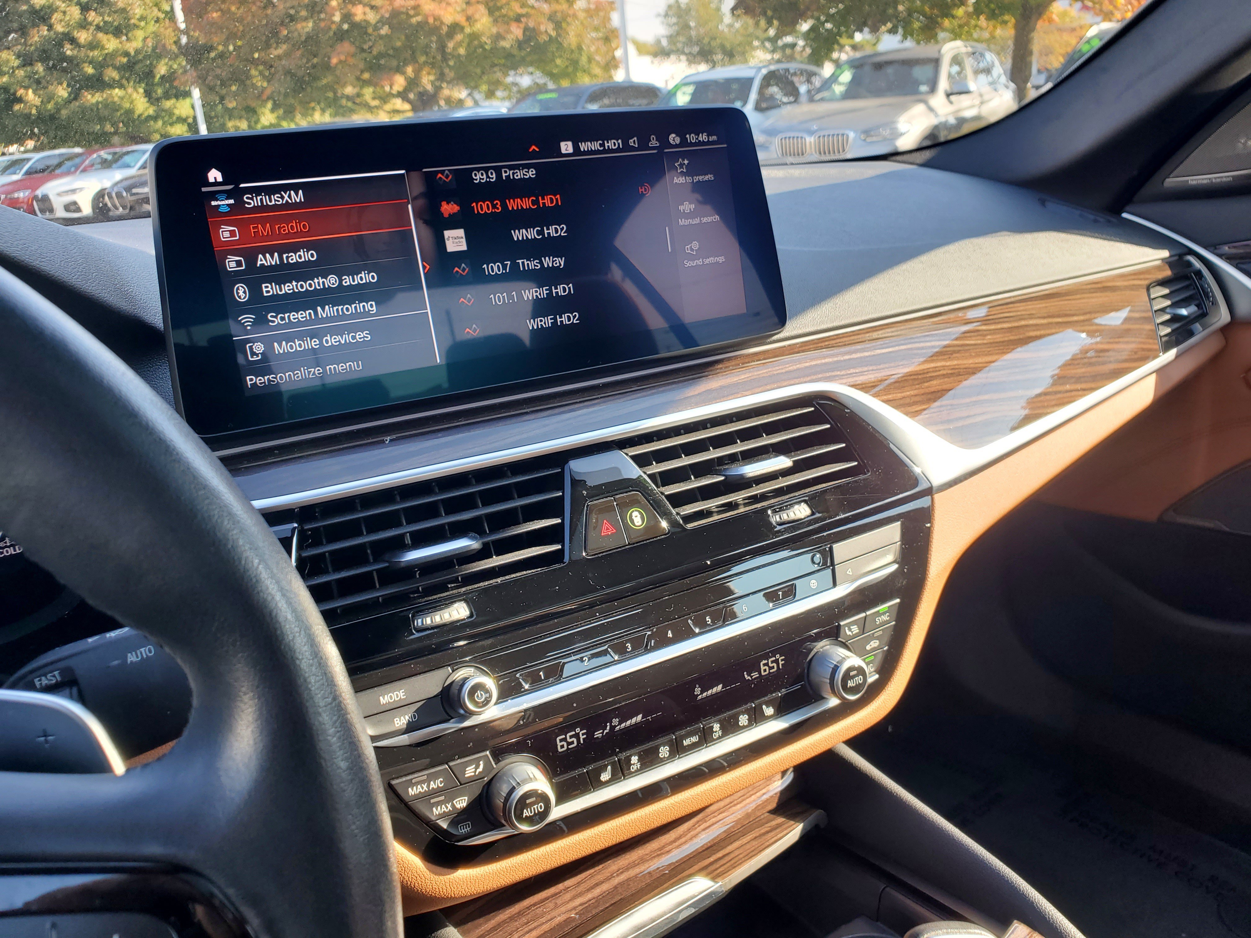 Used 2022 BMW 530i xDrive w/ Premium Package AWD/4WD image 17