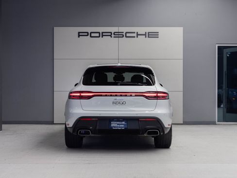 Used 2025 Porsche Macan image 6