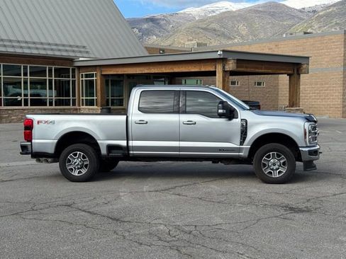 Used 2024 Ford F250 Lariat AWD/4WD image 3