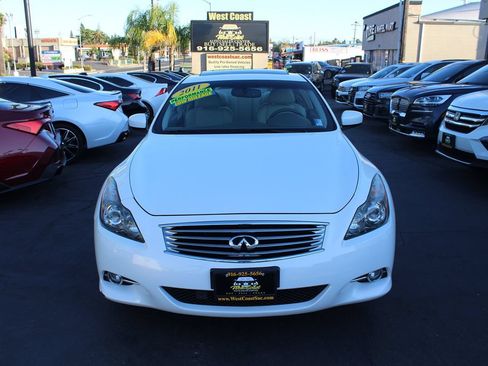 Used 2011 INFINITI G37 Journey w/ Premium Pkg RWD image 3