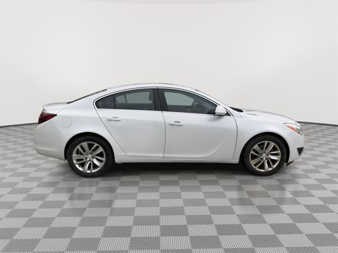 Used 2016 Buick Regal Premium FWD image 8