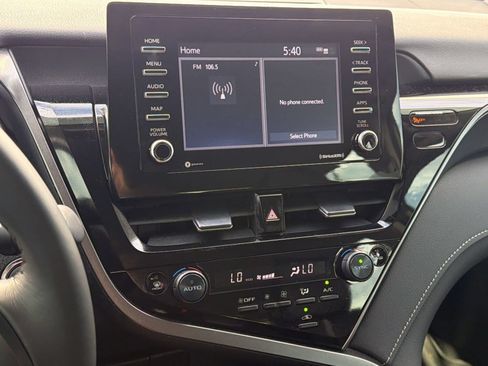 Used 2023 Toyota Camry SE w/ Convenience Package FWD image 20