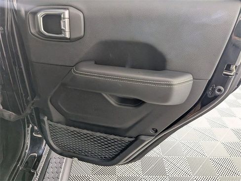 Certified 2023 Jeep Wrangler Unlimited Sahara image 32