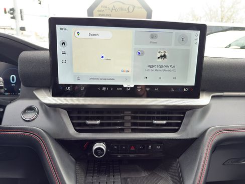 Used 2025 Ford Explorer ST-Line w/ Premium Package image 17