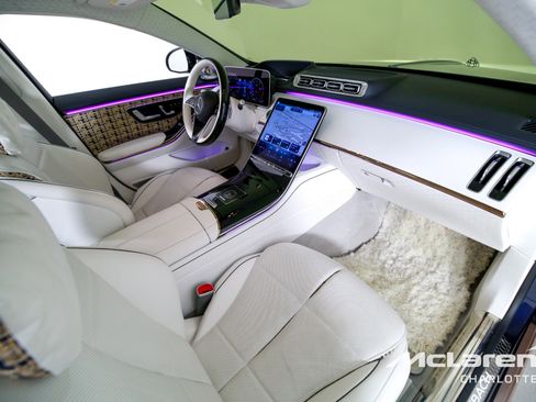 Used 2023 Mercedes-Benz Maybach S 680 4MATIC w/ Manufaktur Leather Package image 33