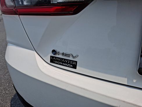 Used 2025 Toyota Camry LE FWD image 29